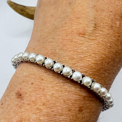 Vintage white Bracelet mother Pearl Set with marcasite in 925 Sterling Silver