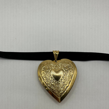 Vintage Gold Locket | Large Etched Heart Pendant Memory Charm | Golden Stainless Steel Velvet Choker Necklace Holds Small Photo Pet Memory