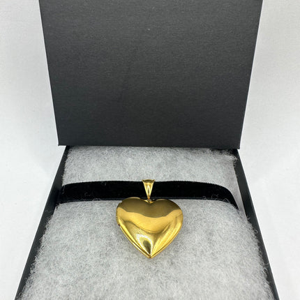 Vintage Gold Locket | Small Heart Photo Memory Charm Velvet Choker Necklace | Golden Stainless Steel Pendant Holds Small Photo or Pet Memory