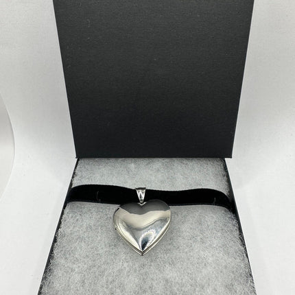 Vintage Style Heart locket Silver Stainless Steel