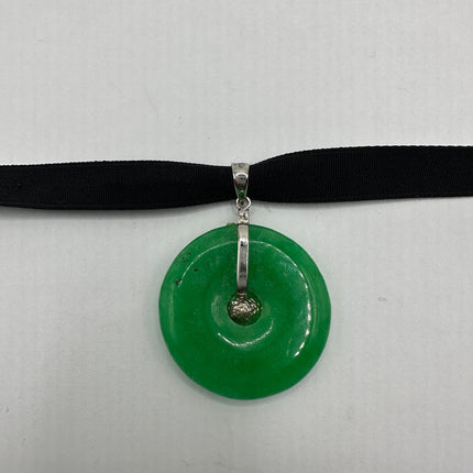 Vintage Green Jade Velvet Ribbon Choker 925 Sterling Silver Necklace