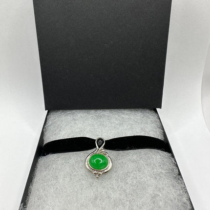 Vintage Green Jade Choker 925 Sterling Silver Necklace