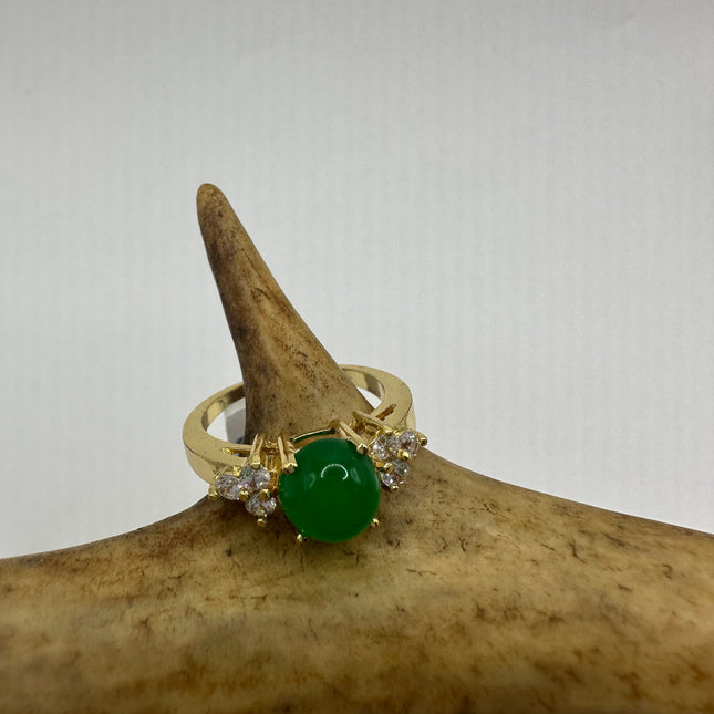 Vintage Gold Green Jade Lucky Cocktail Ring