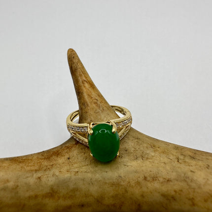 Vintage Gold Green Jade Lucky Cocktail Ring