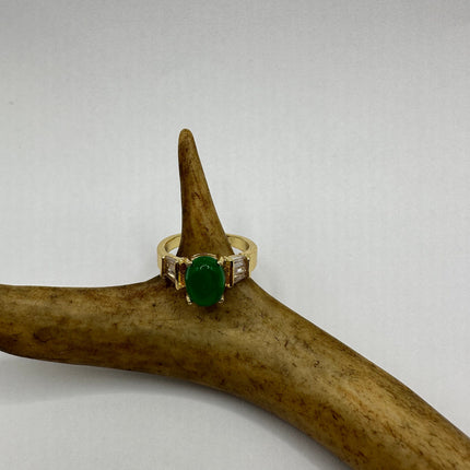 Vintage Gold Green Jade Lucky Cocktail Ring