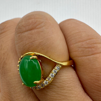 Vintage Gold Green Jade Lucky Cocktail Ring