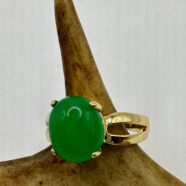 Vintage Gold Green Jade Lucky Cocktail Ring