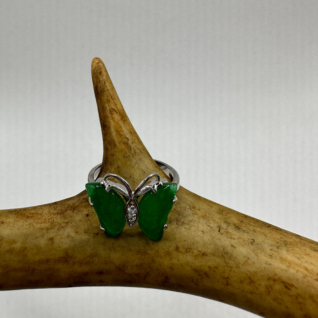 Vintage Silver Ring | Emerald Green Jade Gemstone Butterfly Lucky Cocktail Ring | Silver Bronze Setting Size 7 and 8 | Unique Style Ring