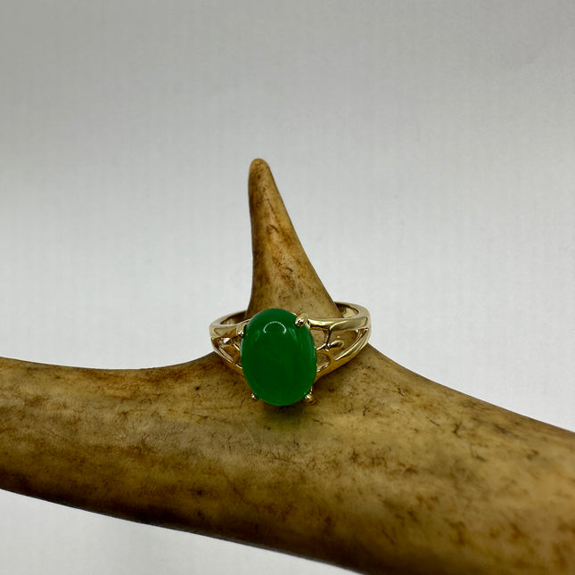 Vintage Gold Green Jade Lucky Cocktail Ring
