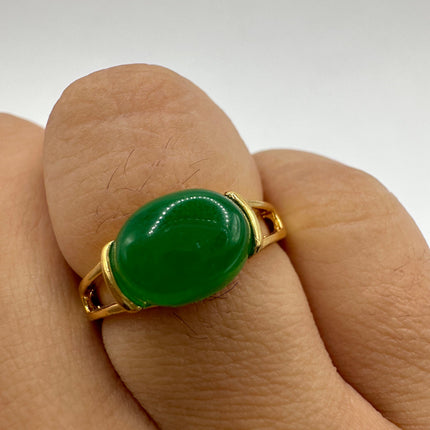 Vintage Gold Jade Ring | Green Gemstone Jade Crystal Birthstone Lucky Cocktail Ring - Size 7