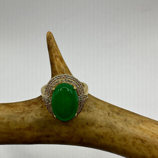 Vintage Gold Green Jade Lucky Cocktail Ring - oval shape, antique design, diamond look