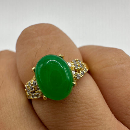 Vintage Gold Green Jade Lucky Cocktail Ring - oval shape, antique design