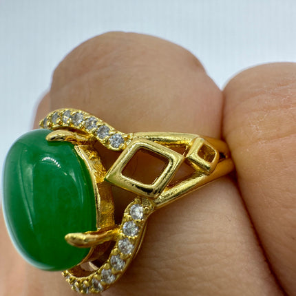 Vintage Gold Green Jade Lucky Cocktail Ring - oval shape, antique design, diamond look
