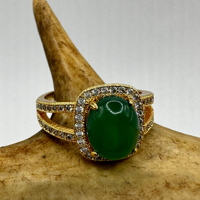 Vintage Gold Green Jade Lucky Cocktail Ring