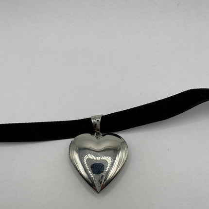 Vintage Style Heart locket Silver Stainless Steel