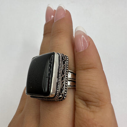Vintage Gemstone Black Onyx Ring Band