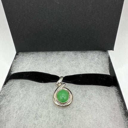 Vintage Green Jade Choker 925 Sterling Silver Necklace