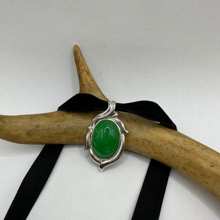 Vintage Green Jade Choker 925 Sterling Silver Necklace