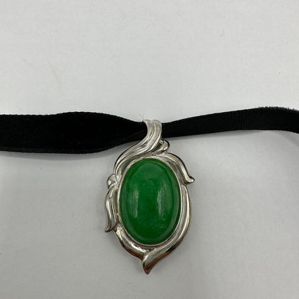 Vintage Green Jade Choker 925 Sterling Silver Necklace