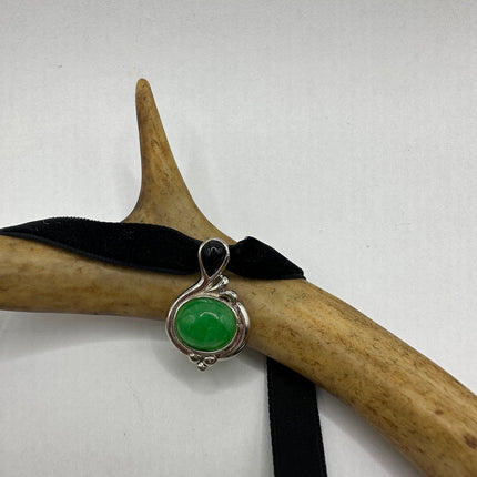 Vintage Green Jade Choker 925 Sterling Silver Necklace