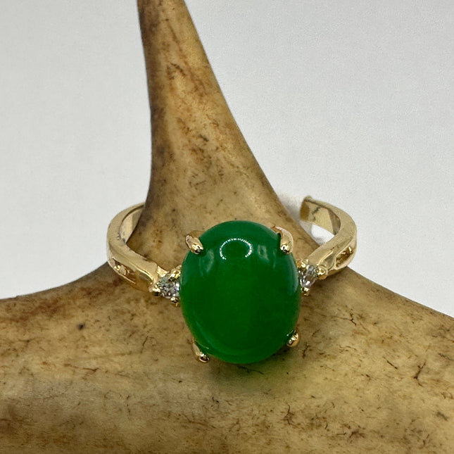 Vintage Gold Green Jade Lucky Cocktail Ring