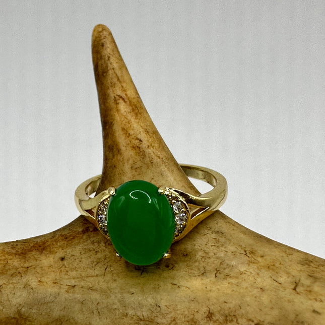Vintage Gold Green Jade Lucky Cocktail Ring