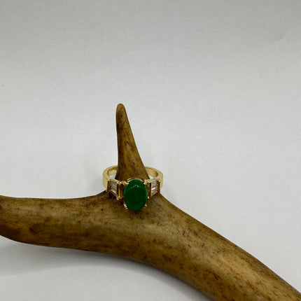 Vintage Gold Green Jade Lucky Cocktail Ring