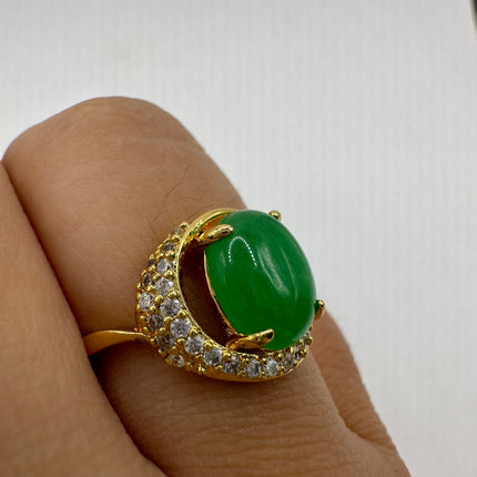 Vintage Gold Green Jade Lucky Cocktail Ring