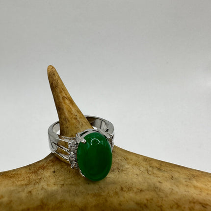 Vintage Silver Jade Ring | Emerald Green Fun Jade Clear Crystal Lucky Cocktail | Silver Finished Bronze Band