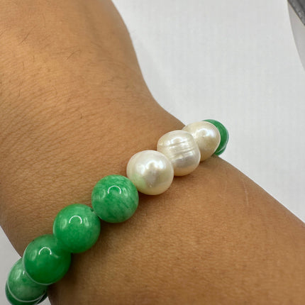 Vintage Green and White Aventurine Jade Lucky Stretch Beaded Bracelet