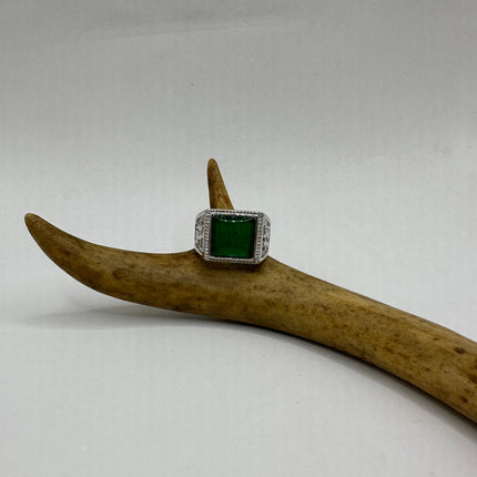 Vintage Silver Jade Ring | Large Emerald Green Fun Jade Lucky Gemstone | Bronze Setting Silver Band Unique Wedding Cocktail Statement Ring