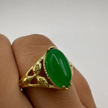 Vintage Gold Green Jade Lucky Cocktail Ring