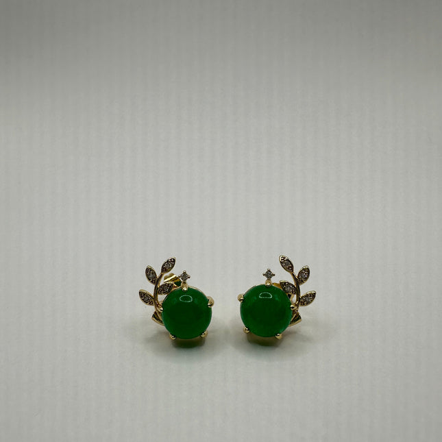 Vintage Gold Green Jade Lucky Stud Earrings