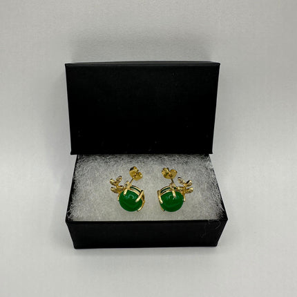 Vintage Gold Green Jade Lucky Stud Earrings