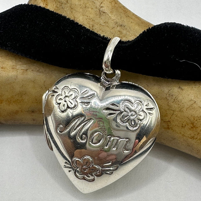 Vintage Style Mom Heart locket 925 Sterling Silver