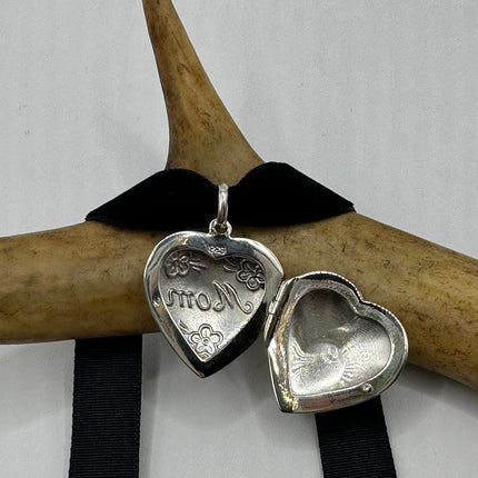 Vintage Style Mom Heart locket 925 Sterling Silver