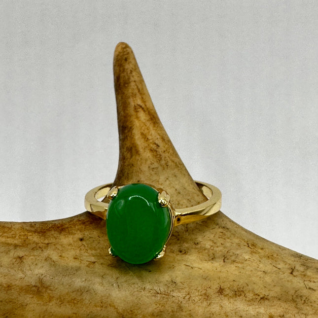 Vintage Gold Green Jade Lucky Cocktail Ring