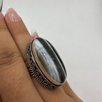 Vintage Black Banded Agate Cocktail Ring