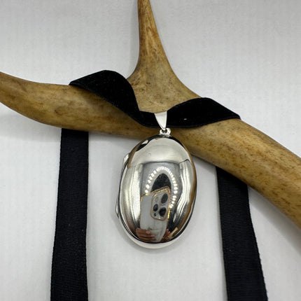 Vintage Silver Photo Locket | 925 Sterling Silver Pendant Photo Memory Charm Necklace | Can Hold Photo or Pet Ashes