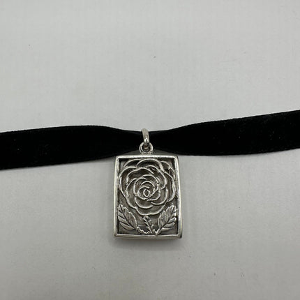 Vintage Silver Photo Locket | Etched Rose Photo Memory Charm | 925 Sterling Silver Pendant Choker Necklace
