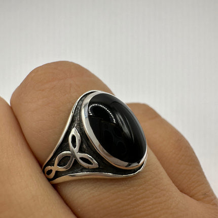 Vintage Black Onyx Celtic Knot Ring Band 925 Sterling Silver