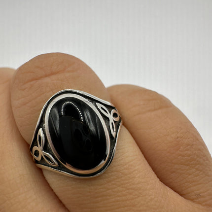 Vintage Black Onyx Celtic Knot Ring Band 925 Sterling Silver