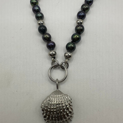 Vintage Sea shell 925 Sterling Silver chain black pearl Necklace