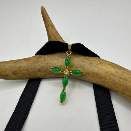 Vintage Green Jade Cross Choker Necklace - Golden Bronze
