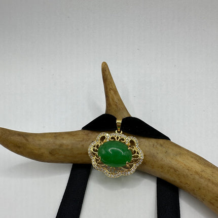 Vintage Green Jade Deco Choker Necklace - Golden Bronze