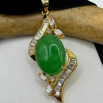 Vintage Green Jade Deco Choker Necklace - Golden Bronze