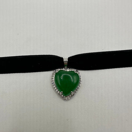 Vintage Gemstone Pendant | Green Jade Heart Shape Deco Charm Pendant | Silver Bronze Velvet Choker Necklace