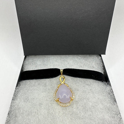 Vintage Pendant Choker Necklace | Lavender Purple Jade Gemstone Crystal Lucky Charm Statement Choker in Golden Bronze