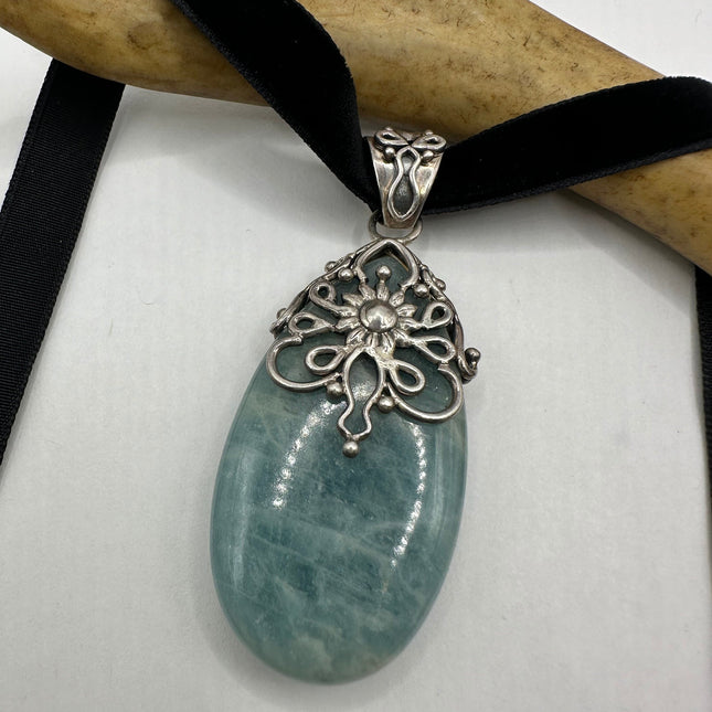 Vintage Green Amazonite 925 Sterling Silver Black Velvet Choker Necklace
