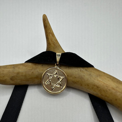 Vintage Gold Star of David Pendant Choker Necklace | 9K Gold Filled Jewish Star Velvet Ribbon Statement Charm Choker Necklace